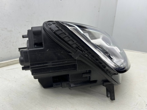 Lampa reflektor Audi A4 B9 8w 15-19r. PRAWA przednia XENON KSENON + LED oryginalna EUROPA prawy przód 8w0941006 Lampa reflektor Audi A4 B9 8w 15-19r. PRAWA przednia XENON KSENON + LED oryginalna EUROPA prawy przód 8w0941006