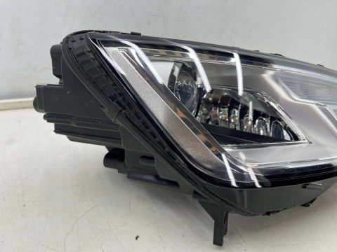 Lampa reflektor Audi A4 B9 8w 15-19r. PRAWA przednia XENON KSENON + LED oryginalna EUROPA prawy przód 8w0941006 Lampa reflektor Audi A4 B9 8w 15-19r. PRAWA przednia XENON KSENON + LED oryginalna EUROPA prawy przód 8w0941006