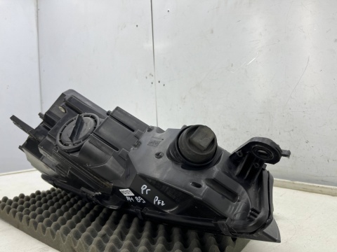 Lampa reflektor Audi A4 B9 8w 15-19r. PRAWA przednia XENON KSENON + LED oryginalna EUROPA prawy przód 8w0941006 Lampa reflektor Audi A4 B9 8w 15-19r. PRAWA przednia XENON KSENON + LED oryginalna EUROPA prawy przód 8w0941006