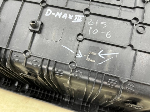 Zderzak tylny Isuzu D-Max D Max Mazda BT-50 BT 50 III 3 20r.- nakładka zderzaka 8983938280 Zderzak tylny Isuzu D-Max D Max Mazda BT-50 BT 50 III 3 20r.- nakładka zderzaka 8983938280