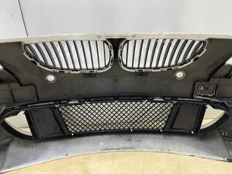 Zderzak przedni BMW 5 E60 E61 M-Pakiet 03-10r. przód 4XPDC spryski 7896582