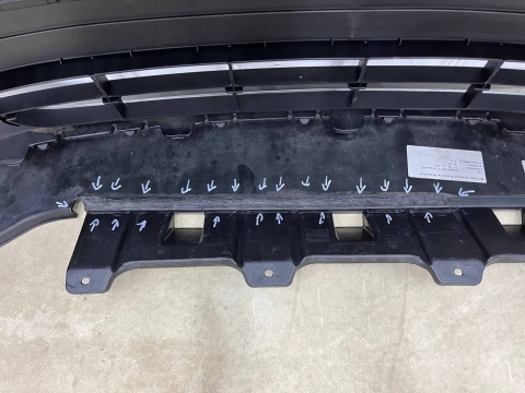 Zderzak przedni VW Tiguan 1 I 11-16r. Lift przód 6XPDC spryski 5N0807221K Zderzak przedni VW Tiguan 1 I 11-16r. Lift przód 6XPDC spryski 5N0807221K