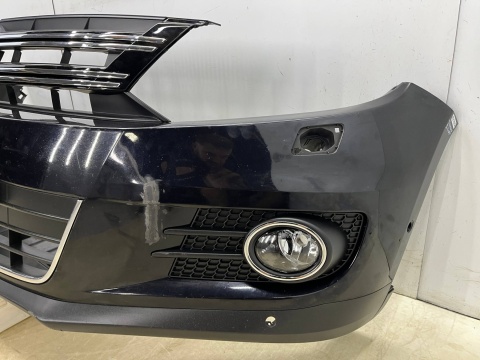 Zderzak przedni VW Tiguan 1 I 11-16r. Lift przód 6XPDC spryski 5N0807221K Zderzak przedni VW Tiguan 1 I 11-16r. Lift przód 6XPDC spryski 5N0807221K