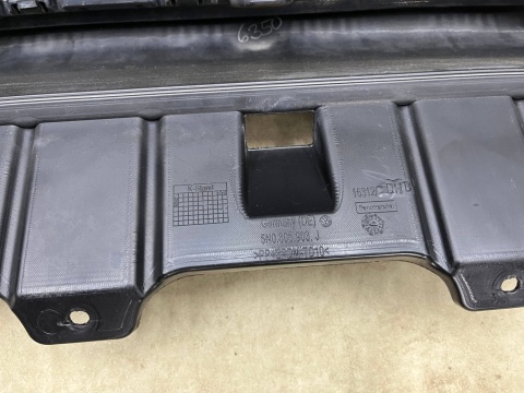 Zderzak przedni VW Tiguan 1 I 11-16r. Lift przód 6XPDC spryski 5N0807221K Zderzak przedni VW Tiguan 1 I 11-16r. Lift przód 6XPDC spryski 5N0807221K