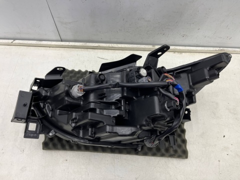 Lampa reflektor Mazda CX-5 II KF CX5 II LIFT 21r.- PRAWA przednia full LED Europa oryginal PRAWY przód 12pin Lampa reflektor Mazda CX-5 II KF CX5 II LIFT 21r.- PRAWA przednia full LED Europa oryginal PRAWY przód 12pin