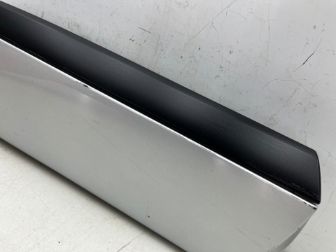 Listwa Jaguar F-Pace x761 2016r.- PRAWA tylna dolna nakładka drzwi prawy tył hk8m-274a49-aw Listwa Jaguar F-Pace x761 2016r.- PRAWA tylna dolna nakładka drzwi prawy tył hk8m-274a49-aw