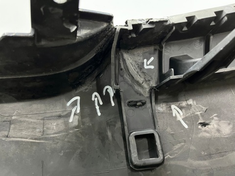 Zderzak przedni Range Rover Sport 2 II 13-17r. Przedlift przód 6XPDC spryski DK62-17F775-AB Zderzak przedni Range Rover Sport 2 II 13-17r. Przedlift przód 6XPDC spryski DK62-17F775-AB