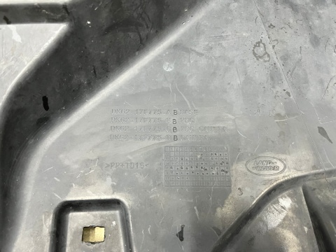 Zderzak przedni Range Rover Sport 2 II 13-17r. Przedlift przód 6XPDC spryski DK62-17F775-AB Zderzak przedni Range Rover Sport 2 II 13-17r. Przedlift przód 6XPDC spryski DK62-17F775-AB