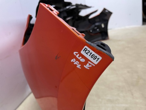 Zderzak przedni Renault Clio 5 V 19-23r. Przedlift przód 4XPDC 620228351R Zderzak przedni Renault Clio 5 V 19-23r. Przedlift przód 4XPDC 620228351R