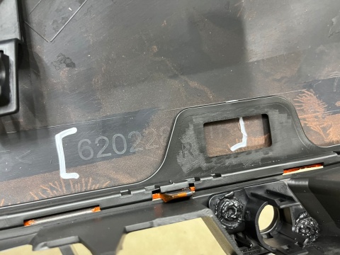 Zderzak przedni Renault Clio 5 V 19-23r. Przedlift przód 4XPDC 620228351R Zderzak przedni Renault Clio 5 V 19-23r. Przedlift przód 4XPDC 620228351R