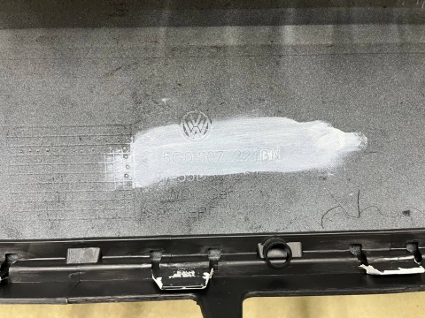 Zderzak przedni VW Golf 7 VII 12-17r. Przedlift przód 4XPDC spryski 5G0807221BN Zderzak przedni VW Golf 7 VII 12-17r. Przedlift przód 4XPDC spryski 5G0807221BN