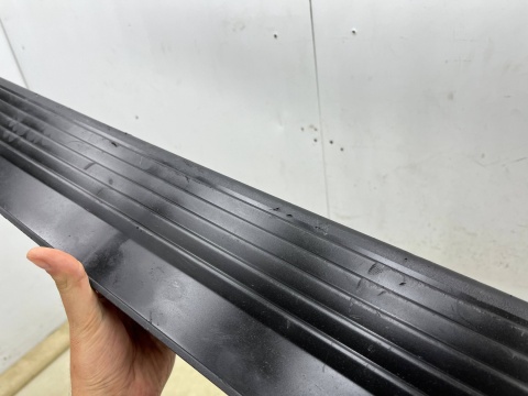 Zderzak tylny Fiat Ducato Jumper Movano C Boxer ProMaster Proace Max 06r.- tył środek próg 4XPDC 1305763070 Zderzak tylny Fiat Ducato Jumper Movano C Boxer ProMaster Proace Max 06r.- tył środek próg 4XPDC 1305763070