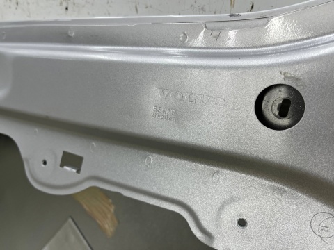 Drzwi Volvo XC40 17r.- prawe tylne prawy tył