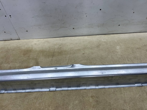 Poszycie Skoda Fabia I 99-08r. prawy próg reperaturka VAN WEZEL 7625104 Poszycie Skoda Fabia I 99-08r. prawy próg reperaturka VAN WEZEL 7625104