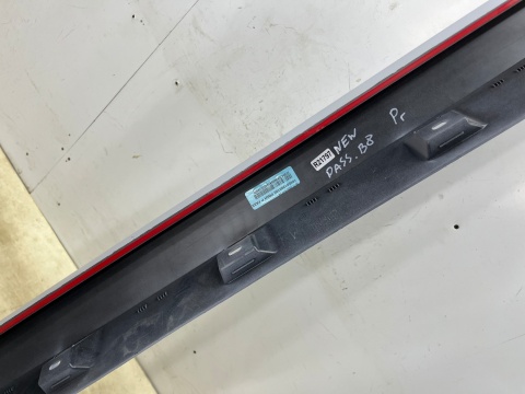 Nakładka progu VW Passat B8 14-23r. NOWA prawa listwa progowa prawy próg zewnętrzny 3G0853858 Nakładka progu VW Passat B8 14-23r. NOWA prawa listwa progowa prawy próg zewnętrzny 3G0853858