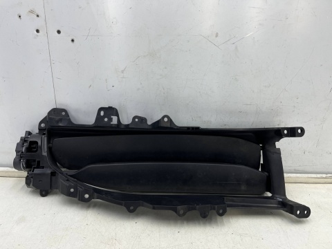 Osłona chłodnicy Porsche Taycan 9j Audi e-tron GT 19r.- LEWA żaluzja roleta intercoolera kierownica wlot powietrza zderzaka