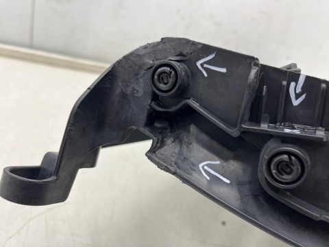 Osłona chłodnicy Porsche Taycan 9j Audi e-tron GT 19r.- LEWA żaluzja roleta intercoolera kierownica wlot powietrza zderzaka