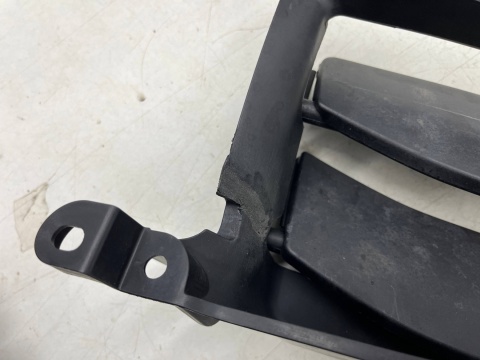 Osłona chłodnicy Porsche Taycan 9j Audi e-tron GT 19r.- LEWA żaluzja roleta intercoolera kierownica wlot powietrza zderzaka