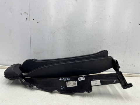 Osłona chłodnicy Porsche Taycan 9j Audi e-tron GT 19r.- PRAWA żaluzja roleta intercoolera kierownica wlot powietrza zderzaka