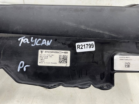 Osłona chłodnicy Porsche Taycan 9j Audi e-tron GT 19r.- PRAWA żaluzja roleta intercoolera kierownica wlot powietrza zderzaka