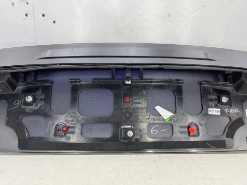 Spoiler VW T-Roc TRoc 2017r.- lotka na dach klapy bagażnika oryginalna 2ga827933 Spoiler VW T-Roc TRoc 2017r.- lotka na dach klapy bagażnika oryginalna 2ga827933