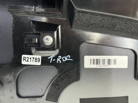 Spoiler VW T-Roc TRoc 2017r.- lotka na dach klapy bagażnika oryginalna 2ga827933 Spoiler VW T-Roc TRoc 2017r.- lotka na dach klapy bagażnika oryginalna 2ga827933