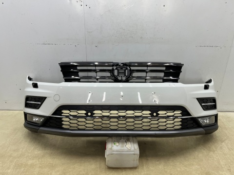 Zderzak przedni VW Tiguan 2 II 16-20r. Przedlift przód 6XPDC spryski 5NA807221 Zderzak przedni VW Tiguan 2 II 16-20r. Przedlift przód 6XPDC spryski 5NA807221