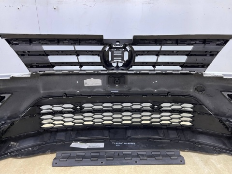 Zderzak przedni VW Tiguan 2 II 16-20r. Przedlift przód 6XPDC spryski 5NA807221 Zderzak przedni VW Tiguan 2 II 16-20r. Przedlift przód 6XPDC spryski 5NA807221