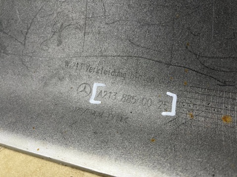 Zderzak tylny Mercedes W213 E-Klasa 16-20r. Przedlift tył sedan 6XPDC A2138850025