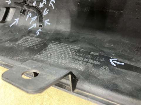 Zderzak tylny Mercedes W447 Vito 3 III 14-23r. tył 6XPDC A4478851225