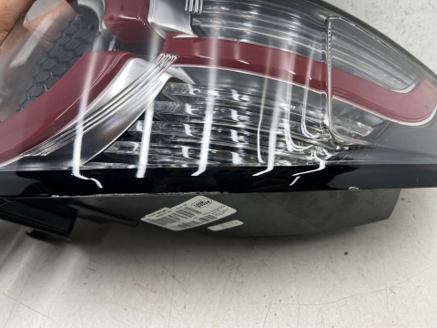 Lampa Land Rover Discovery Sport L550 14-19r. PRAWA tylna w błotnik oryginalna Full LED Europa fk72-13404-cg Lampa Land Rover Discovery Sport L550 14-19r. PRAWA tylna w błotnik oryginalna Full LED Europa fk72-13404-cg