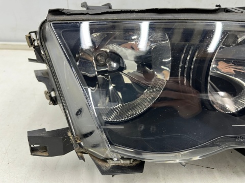 Lampa reflektor BMW 3 E46 sedan kombi 98-01r. PRAWA przednia H7 oryginalna prawy przód EU 8361948 Lampa reflektor BMW 3 E46 sedan kombi 98-01r. PRAWA przednia H7 oryginalna prawy przód EU 8361948