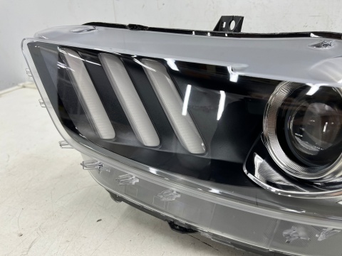 Lampa reflektor Ford Mustang 4 VI 14-17r. LED LEWA przednia lewy przód EU fr3b-13006-b fr3b-13006-c Lampa reflektor Ford Mustang 4 VI 14-17r. LED LEWA przednia lewy przód EU fr3b-13006-b fr3b-13006-c