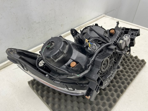 Lampa reflektor Mitsubishi ASX I Outlander Sport 10-19r. lewa przednia SOCZEWKA Europa oryginalna lewy przód Lampa reflektor Mitsubishi ASX I Outlander Sport 10-19r. lewa przednia SOCZEWKA Europa oryginalna lewy przód