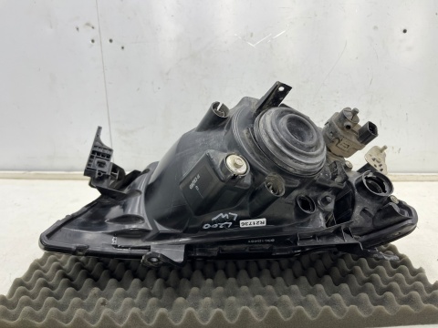 Lampa reflektor Mitsubishi L200 KA KB 05-10r. LEWA przednia H4 oryginalna lewy przód EU 8301b461 Lampa reflektor Mitsubishi L200 KA KB 05-10r. LEWA przednia H4 oryginalna lewy przód EU 8301b461