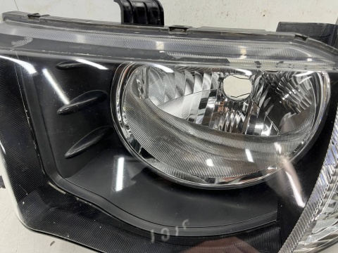 Lampa reflektor Mitsubishi L200 KA KB 05-10r. LEWA przednia H4 oryginalna lewy przód EU 8301b461 Lampa reflektor Mitsubishi L200 KA KB 05-10r. LEWA przednia H4 oryginalna lewy przód EU 8301b461