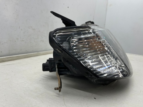 Lampa reflektor Mitsubishi L200 KA KB 05-10r. PRAWA przednia H4 oryginalna prawy przód EU 8301b462 Lampa reflektor Mitsubishi L200 KA KB 05-10r. PRAWA przednia H4 oryginalna prawy przód EU 8301b462