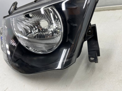 Lampa reflektor Mitsubishi L200 KA KB 05-10r. PRAWA przednia H4 oryginalna prawy przód EU 8301b462 Lampa reflektor Mitsubishi L200 KA KB 05-10r. PRAWA przednia H4 oryginalna prawy przód EU 8301b462