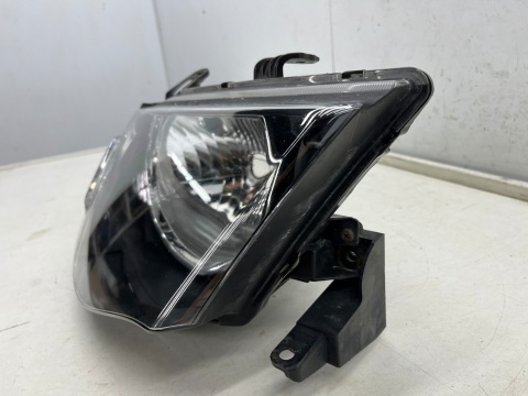 Lampa reflektor Mitsubishi L200 KA KB 05-10r. PRAWA przednia H4 oryginalna prawy przód EU 8301b462 Lampa reflektor Mitsubishi L200 KA KB 05-10r. PRAWA przednia H4 oryginalna prawy przód EU 8301b462