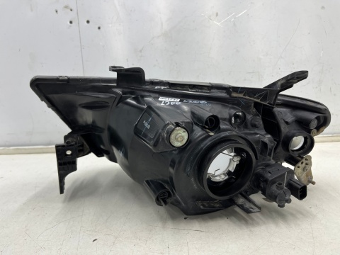 Lampa reflektor Mitsubishi L200 KA KB 05-10r. PRAWA przednia H4 oryginalna prawy przód EU 8301b462 Lampa reflektor Mitsubishi L200 KA KB 05-10r. PRAWA przednia H4 oryginalna prawy przód EU 8301b462