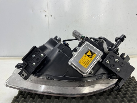 Lampa reflektor Subaru Tribeca LIFT 07-14r. NOWA prawa przednia kompletna Xenon Xsenon Europa oryginal PRAWY przód Lampa reflektor Subaru Tribeca LIFT 07-14r. NOWA prawa przednia kompletna Xenon Xsenon Europa oryginal PRAWY przód