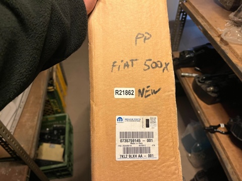 Listwa Fiat 500X 14-24r. NOWA prawa przednia nakładka rant nadkola błotnika zderzaka prawy przód 735759069 Listwa Fiat 500X 14-24r. NOWA prawa przednia nakładka rant nadkola błotnika zderzaka prawy przód 735759069