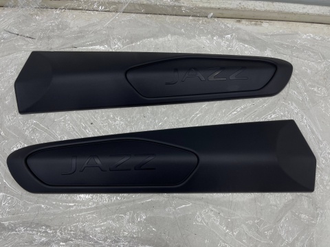 Listwa Honda Jazz 5 V 20r.- NOWE oryginalne nakładki dodatkowe ochronne na drzwi KPL 08p05-tza-600nt Listwa Honda Jazz 5 V 20r.- NOWE oryginalne nakładki dodatkowe ochronne na drzwi KPL 08p05-tza-600nt
