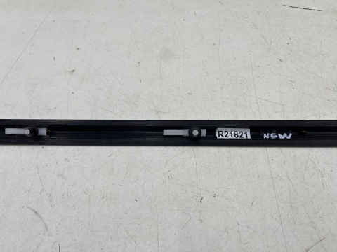 Nakładka progu VW Phaeton 02-16r. NOWA lewa przednia listwa progu lewy przód 3d0854631a Nakładka progu VW Phaeton 02-16r. NOWA lewa przednia listwa progu lewy przód 3d0854631a