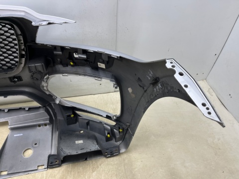 Zderzak przedni Jaguar F-Pace X761 R Sport 16r.- przód PDC HK8M-17F003-A Zderzak przedni Jaguar F-Pace X761 R Sport 16r.- przód PDC HK8M-17F003-A