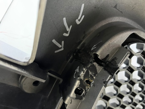 Zderzak przedni Jaguar F-Pace X761 R Sport 16r.- przód PDC HK8M-17F003-A Zderzak przedni Jaguar F-Pace X761 R Sport 16r.- przód PDC HK8M-17F003-A