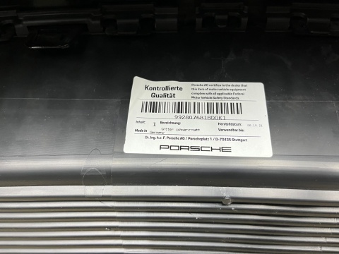 Zderzak przedni Porsche 911 992 4S Carrera S Targa 18-24r. Przedlift przód 4XPDC 992807221N Zderzak przedni Porsche 911 992 4S Carrera S Targa 18-24r. Przedlift przód 4XPDC 992807221N