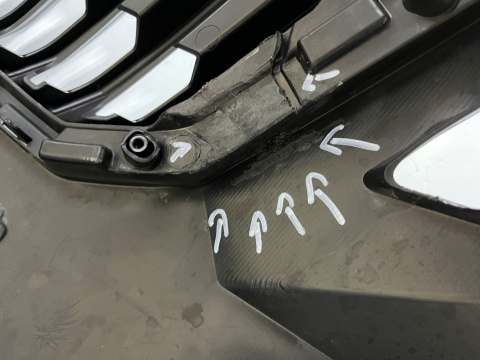 Zderzak przedni Skoda Superb III 3 15-19r. Przedlift przód 6XPDC spryski 3V0807221 Zderzak przedni Skoda Superb III 3 15-19r. Przedlift przód 6XPDC spryski 3V0807221