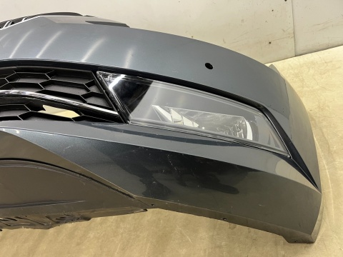 Zderzak przedni Skoda Superb III 3 15-19r. Przedlift przód 6XPDC spryski 3V0807221 Zderzak przedni Skoda Superb III 3 15-19r. Przedlift przód 6XPDC spryski 3V0807221