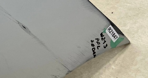 Zderzak tylny Mercedes W213 E-Klasa 16-20r. Przedlift tył sedan 6XPDC A2138850025